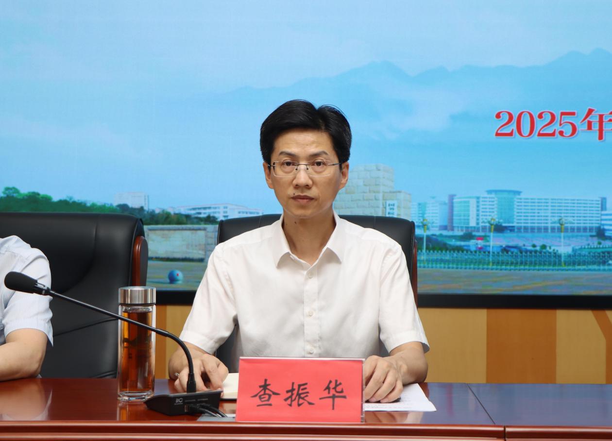 查校長 查校長